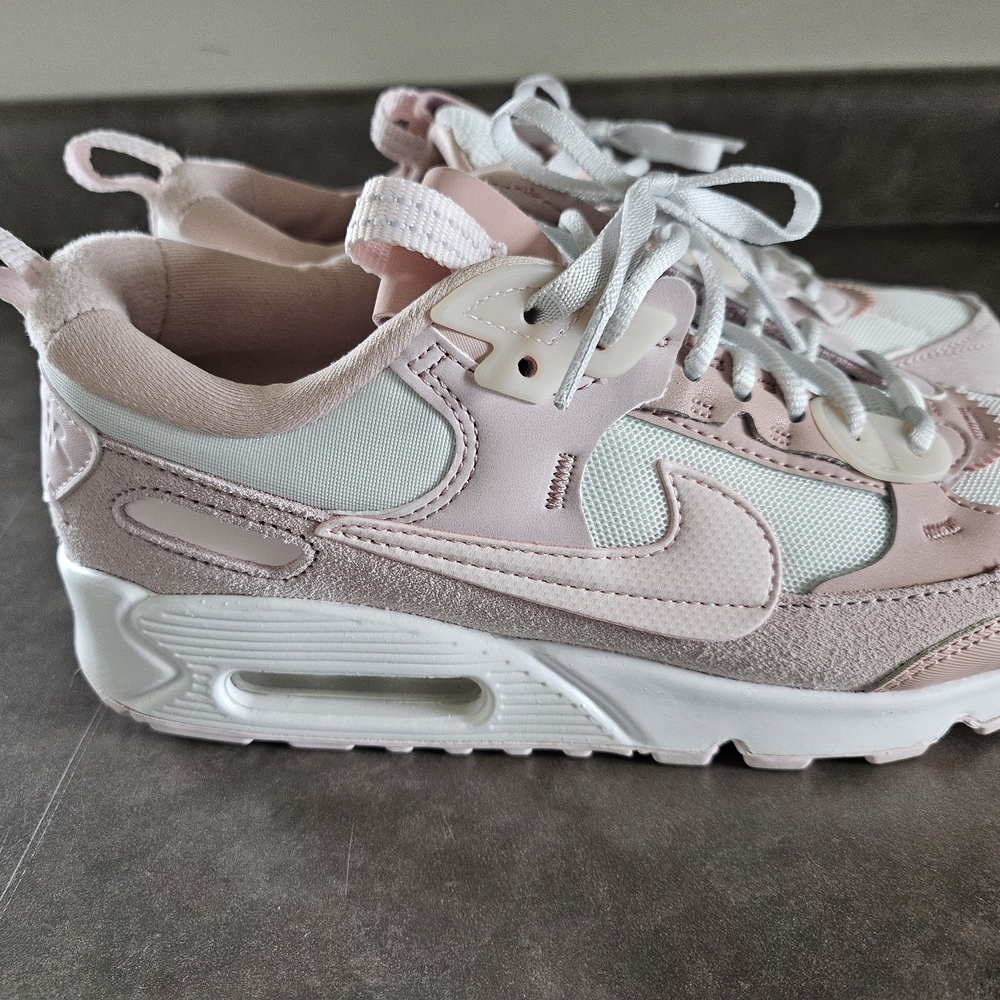 Nike Women's Athletic Shoes - Pink and White
